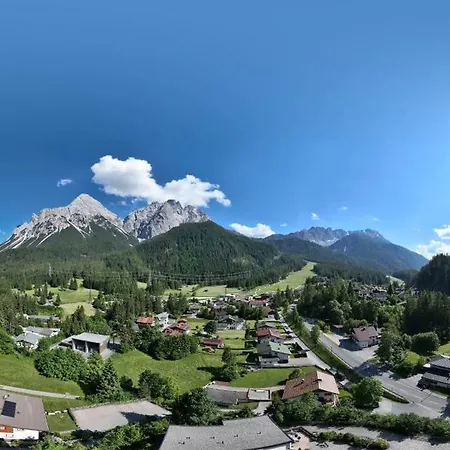 بيت ضيافة Alpspitz 4*